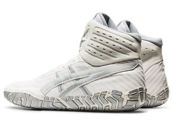 ASICS SHOES | Aggressor 4 - White/Pure Silver