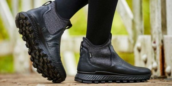 ECCO SHOES -EXOSTRIKE WOMEN'S CHELSEA GTX-BLACK