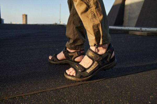 ECCO SHOES -MEN&RSQUO;S YUCATAN SANDAL-BLACK/MOLE/BLACK