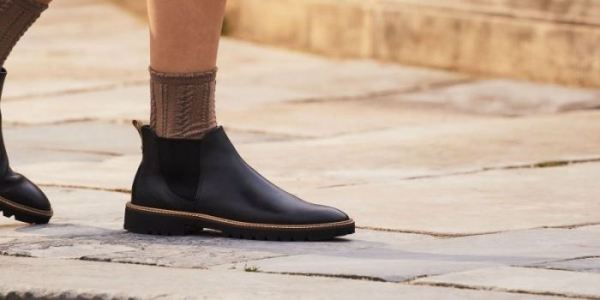 ECCO SHOES -INCISE TAILORED WOMEN'S ANKLE BOOT-BLACK