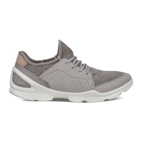 ECCO SHOES -BIOM STREET. WOMEN'S OUTDOOR SHOE-WILD DOVE/WILD DOVE