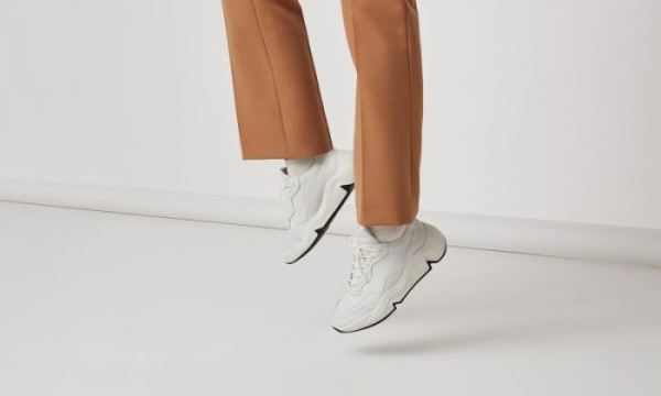 ECCO SHOES -CHUNKY WOMEN'S SNEAKER-WHITE