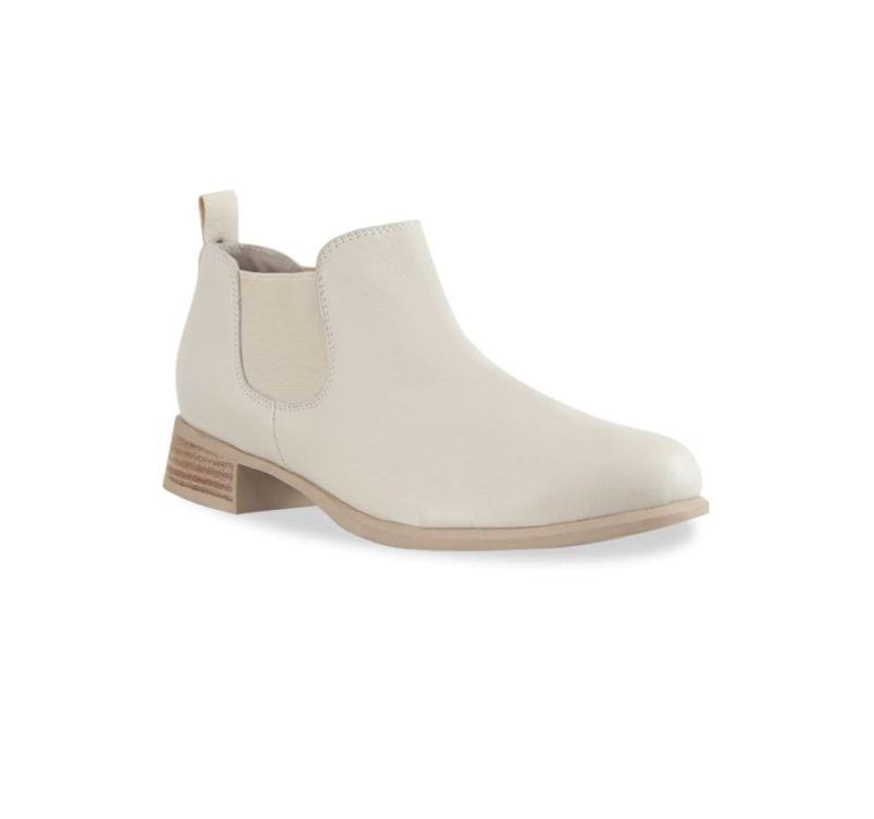 Munro Boots | Women'S Bedford-Cream Tumbled Leather | Quick Ship!