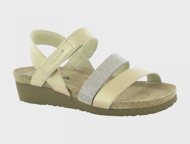 Naot | Krista-Champagne / Beige w / Silver Rivets