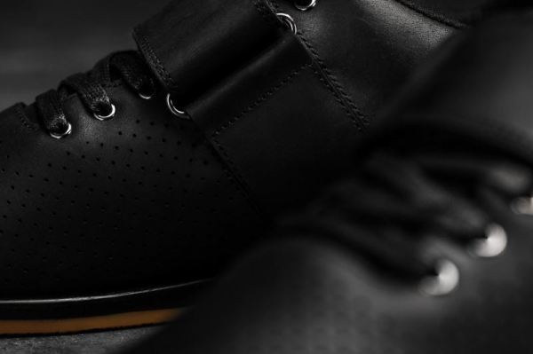NOBULL WOMEN'S SHOES BLACK LEATHER LIFTER