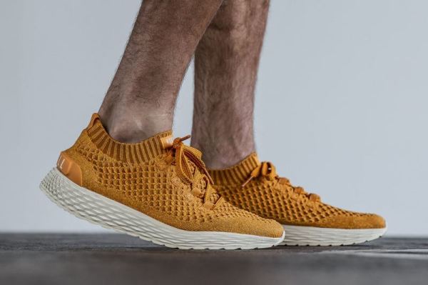 NOBULL MEN'S SHOES GOLDEN KNIT RUNNER