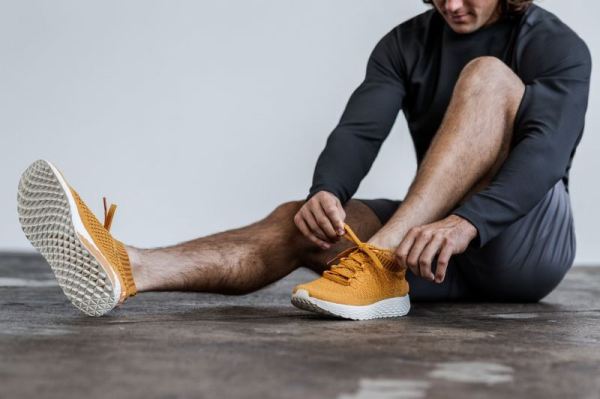 NOBULL MEN'S SHOES GOLDEN KNIT RUNNER
