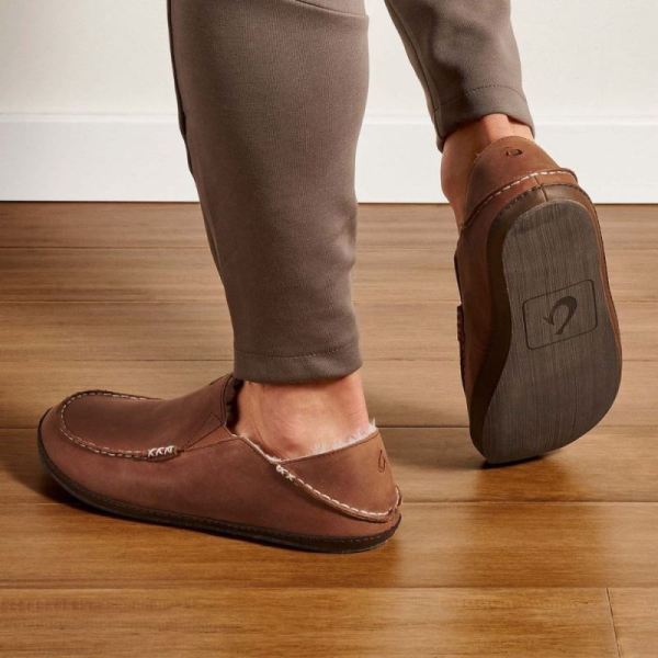 Olukai Men's Moloa Leather Slippers - Toffee / Dark Wood