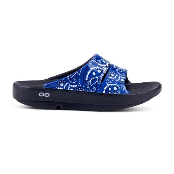 Oofos Women's OOahh Luxe Slide Sandal - Blue Bandana