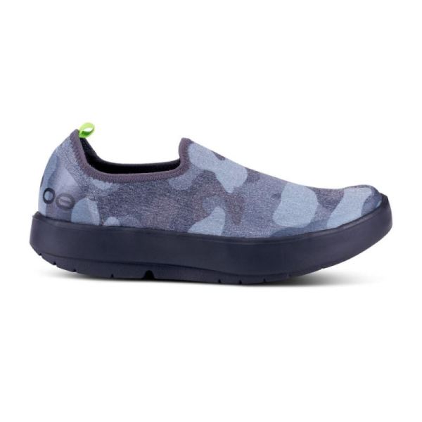 Oofos Women's OOmg eeZee Low Shoe - Black Camo