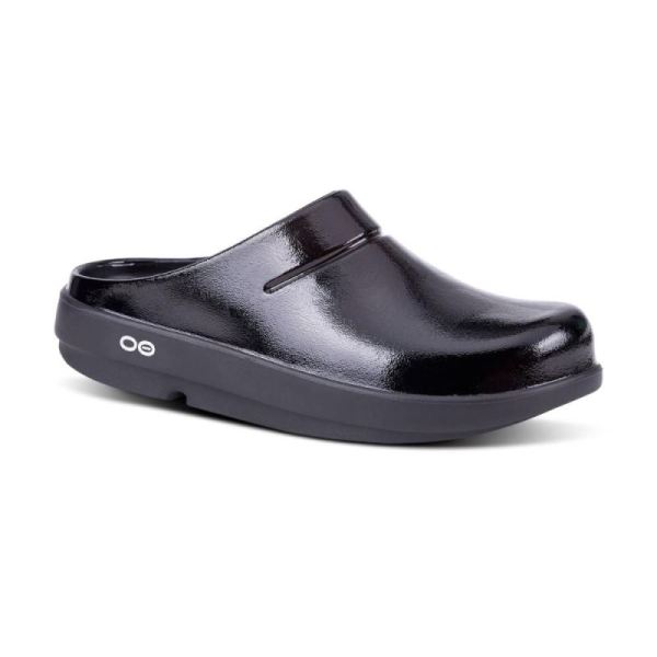 Oofos Women's OOcloog Luxe Clog - Black