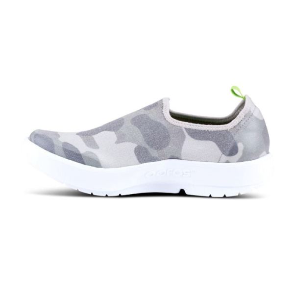 Oofos Women's OOmg eeZee Low Shoe - Green Camo