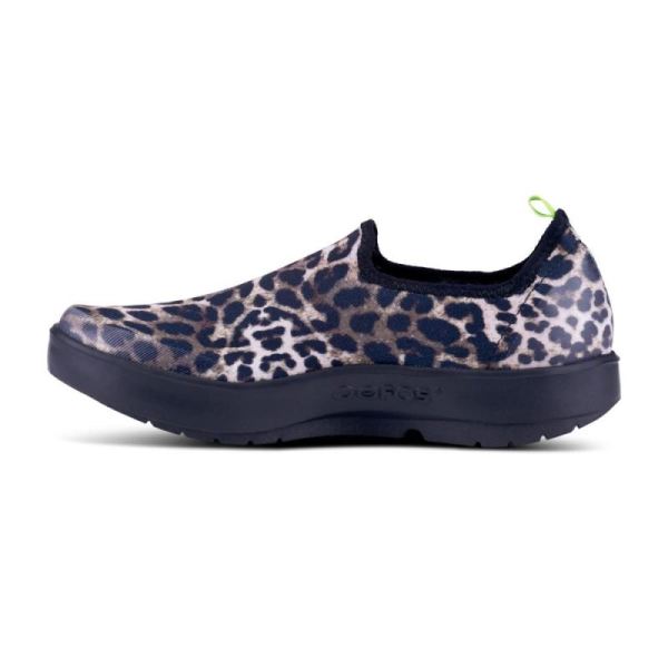 Oofos Women's OOmg eeZee Low Shoe - Cheetah