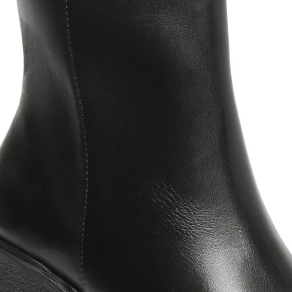 Schutz | Women's Britt Bootie-Black