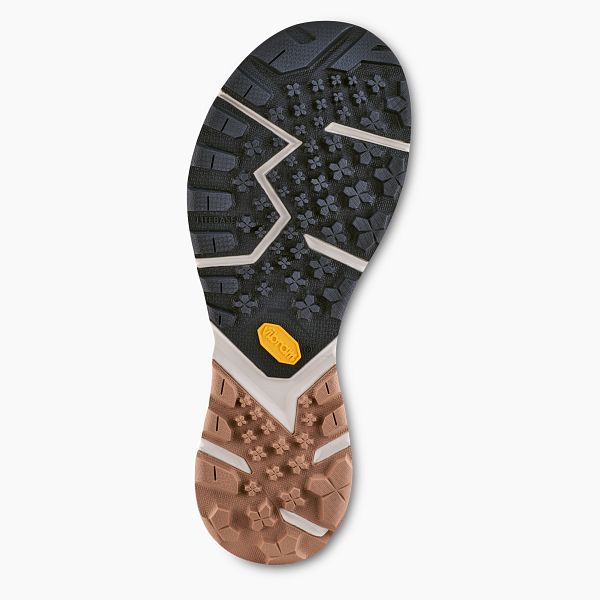 VASQUE BOOTS SATORU TRAIL LT LOW WOMEN'S LIGHTWEIGHT HIKING SHOE IN BLACK