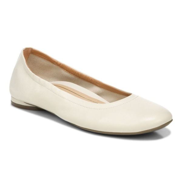 Vionic | Women's Alexa Flat - Cream