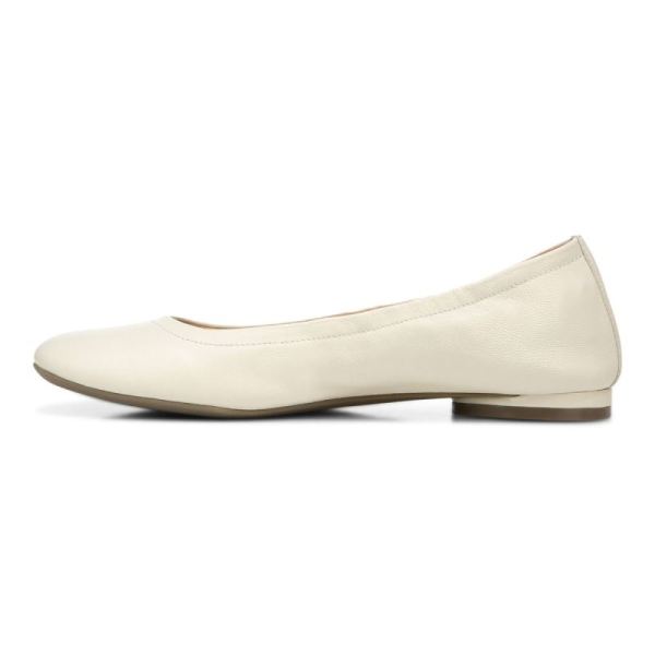 Vionic | Women's Alexa Flat - Cream