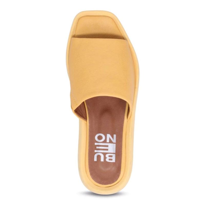 BUENO | WOMEN'S GIA SLIDE SANDAL-MUSTARD