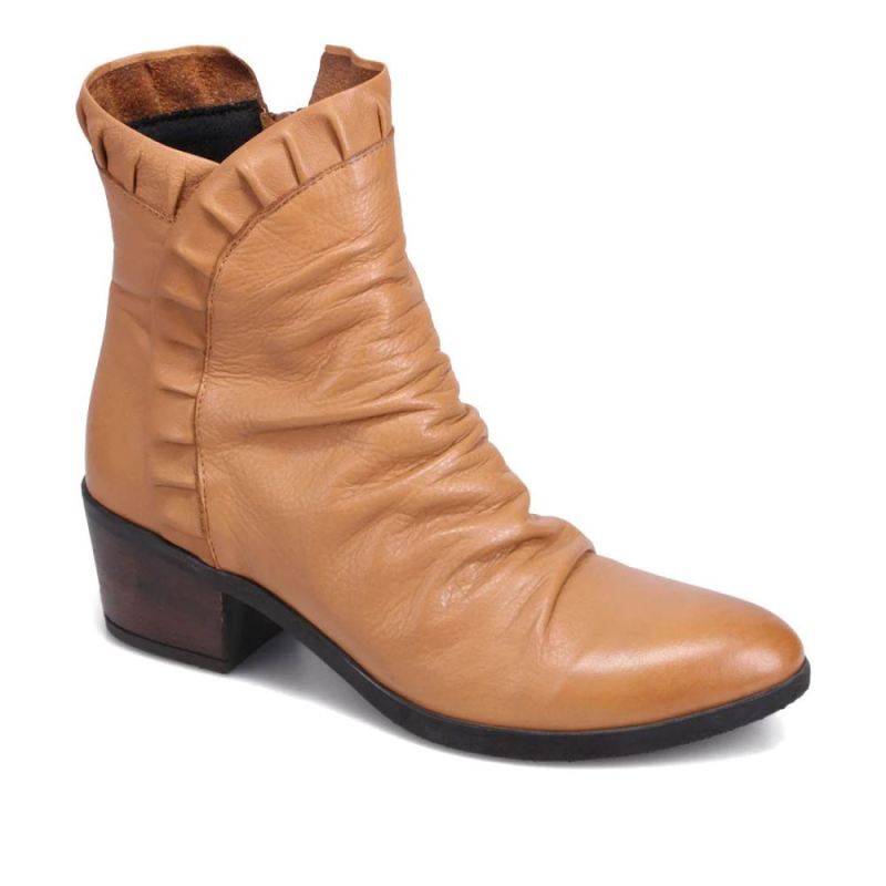 BUENO | WOMEN'S CONNIE ANKLE BOOT-OAK