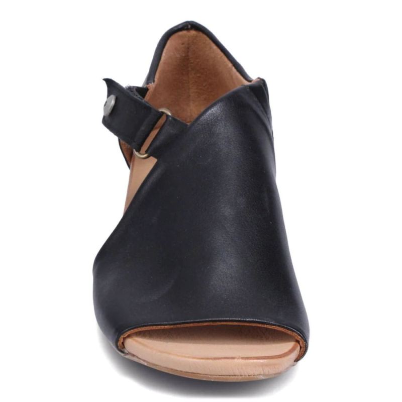 BUENO | WOMEN'S KALE SANDAL-BLACK