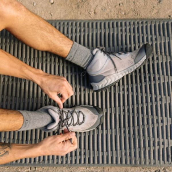 Keen | Men's NXIS Speed Mid-Black/Magnet