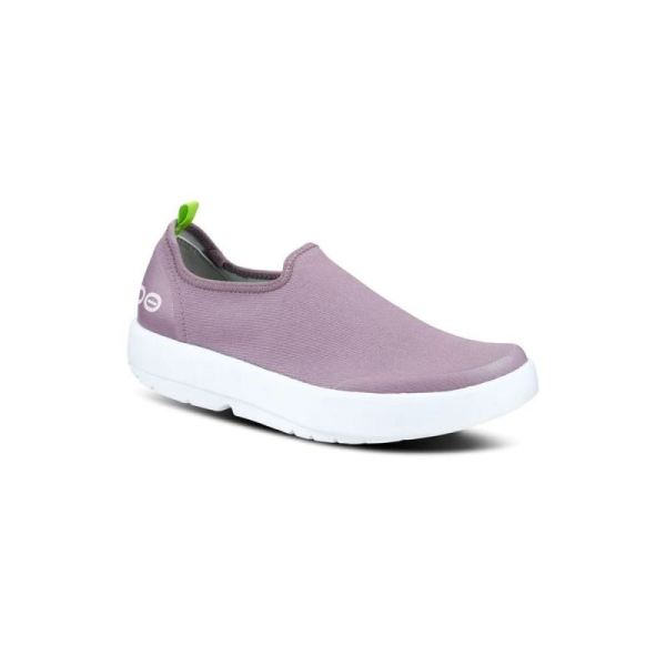 OOFOS WOMEN'S OOMG EEZEE LOW SHOE - MAUVE