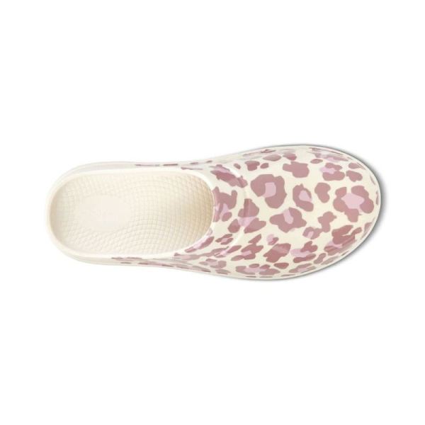 OOFOS WOMEN'S OOCLOOG LIMITED EDITION CLOG - ROSE LEOPARD