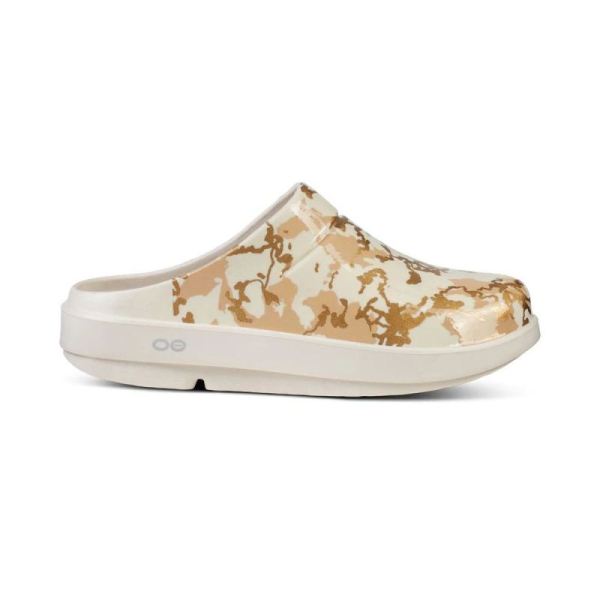 OOFOS WOMEN'S OOCLOOG LIMITED EDITION CLOG - SAHARA GOLD