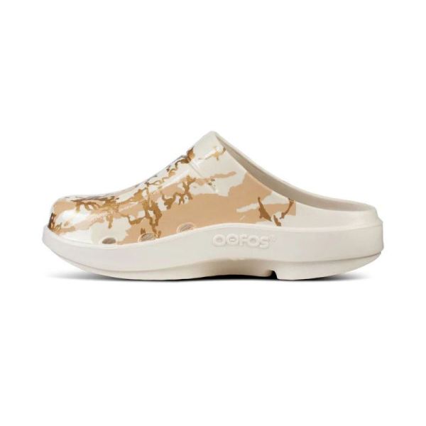 OOFOS WOMEN'S OOCLOOG LIMITED EDITION CLOG - SAHARA GOLD