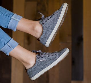 Taos | Women's Star Burst-Charcoal/Tan Wool