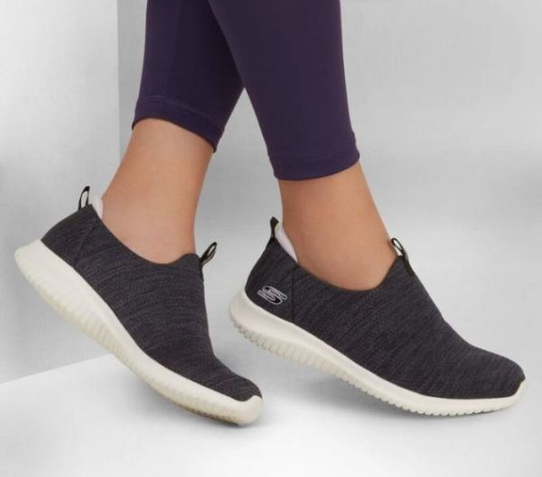 Skechers Womens Ultra Flex - Gracious Touch