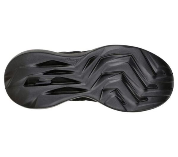 Skechers Women's GOrun Fast - After Hours