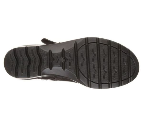 Skechers Women's Relaxed Fit: Metronome - Mod Squad