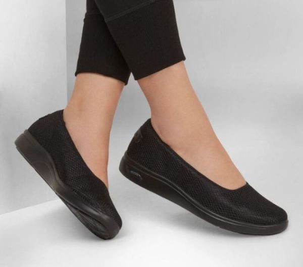 Skechers Women's Arch Fit Uplift - Defined