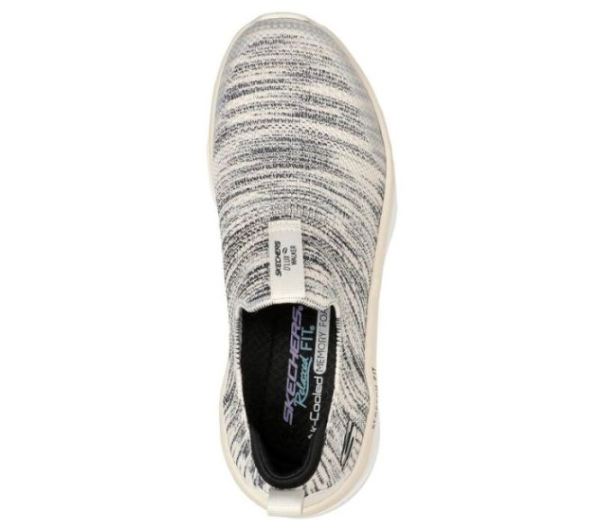 Skechers Womens Relaxed Fit: D'Lux Walker - Quick Upgrade